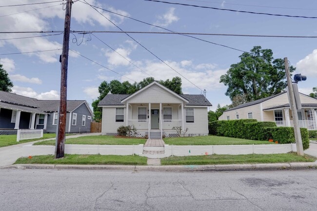 Photo - 1033 N Hampton Ave