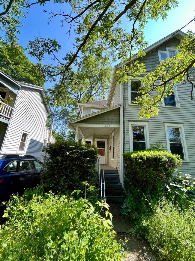 Private entrance (house is a side-by-side duplex) - 325 Cascadilla St Apartment Unit 325 Cascadilla