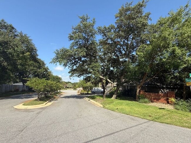 Photo - Gulf Breeze - Mandavilla - 3 bedroom, 2 bathroom