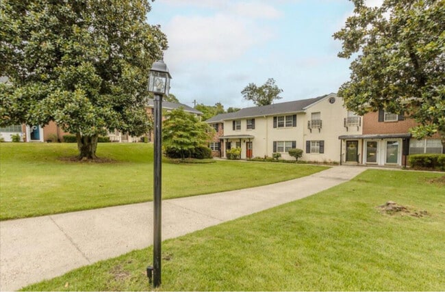 Photo - 2846 Walton Wy Unidad 10