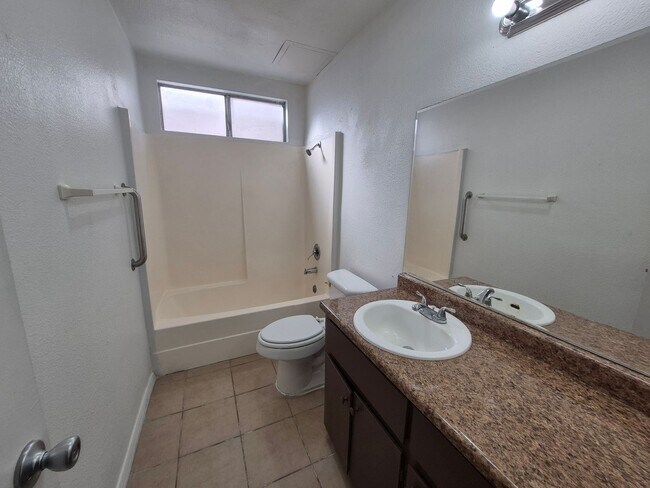 Photo - Virginia Manor