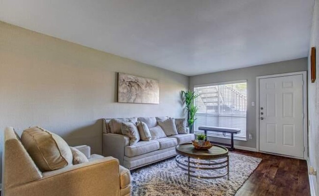 Building Photo - 1 bedroom in Houston TX 77029 Unit 1047 Rental
