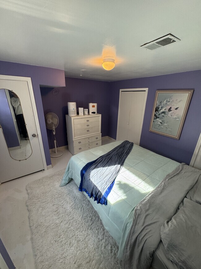 Photo - 17781 E 13 Mile Rd Unidad Basement Apartment