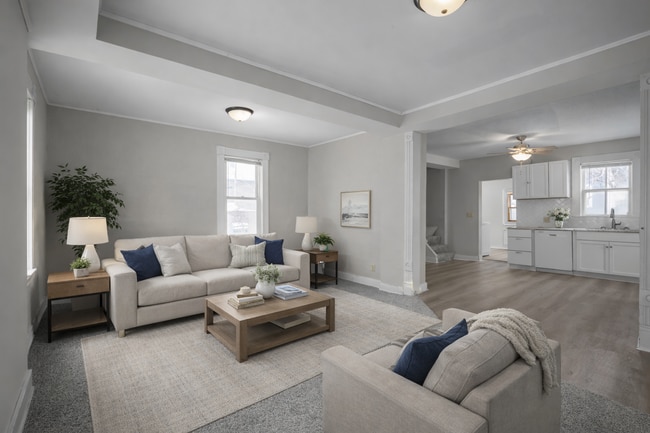 Photo - 509 W Baker St