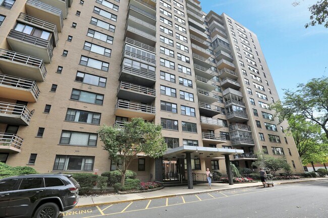 Photo - 201 St Pauls Ave Unit F