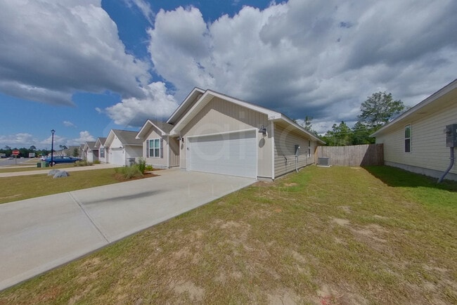 Photo - 4750 Malay Cir