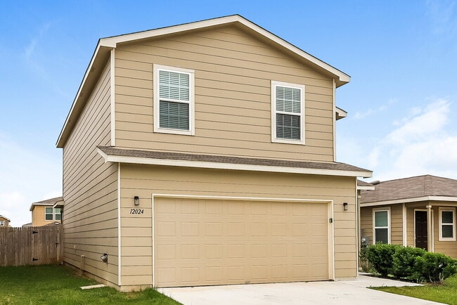 Building Photo - 12024 Silver Lining