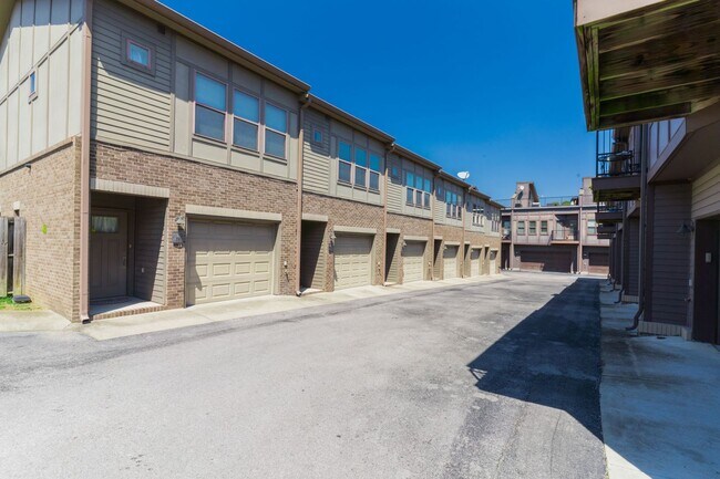 Photo - Conveniently located 2-bedroom townhome in Germantown!