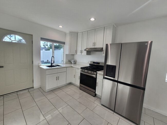 Photo - 7125 Cantaloupe Ave
