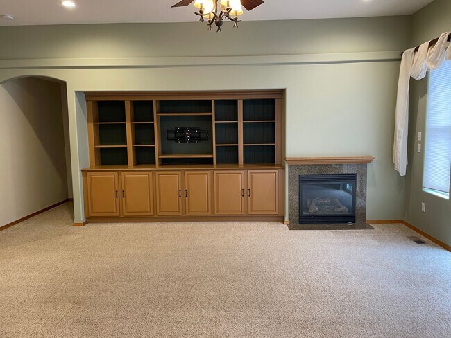 Photo - Well Maintained Home in Desirable Pelican ...