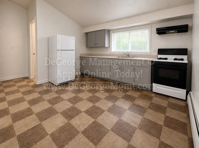 Photo - Emerald Estates