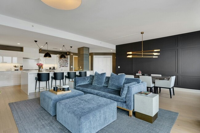 Photo - 9 Ave at Port Imperial Unit # PH03