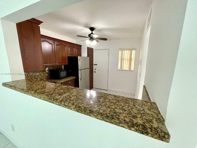 Photo - 1540 NE 191st St Unit 102