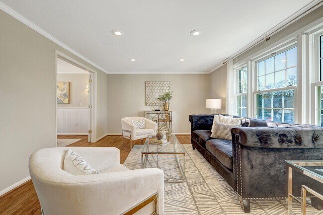 Photo - 2015 Freedom Ln