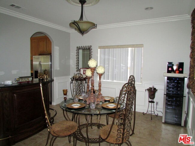 Photo - 18718 Lanark St