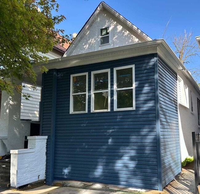 Building Photo - 11333 S Edbrooke Ave