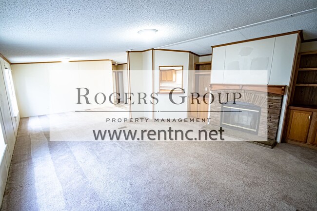 Photo - 128 Twilight Ln