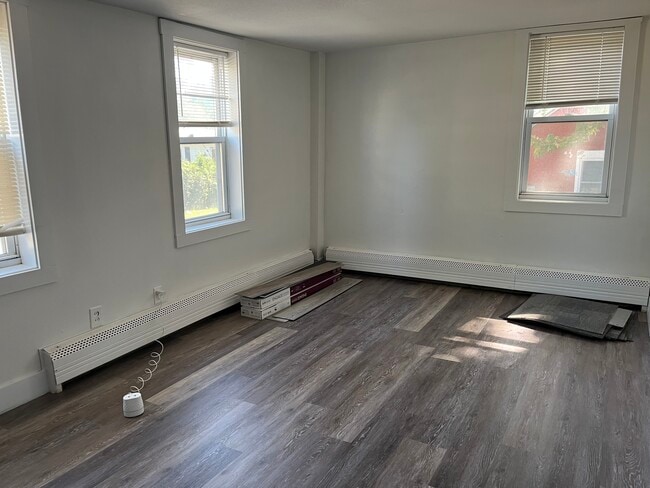 Photo - 13 Albro Ave