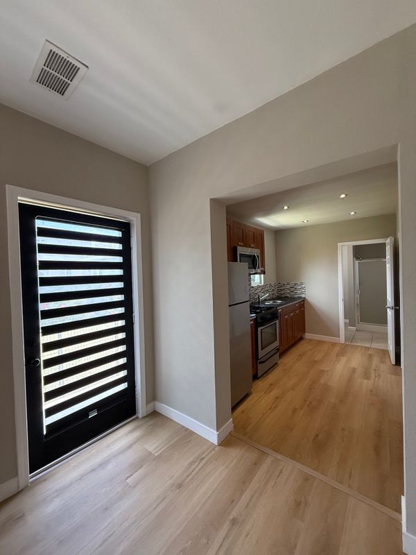 Photo - 815 N Sparks St Unit Studio