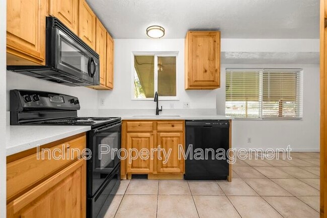 Photo - 10551 Violet Dr