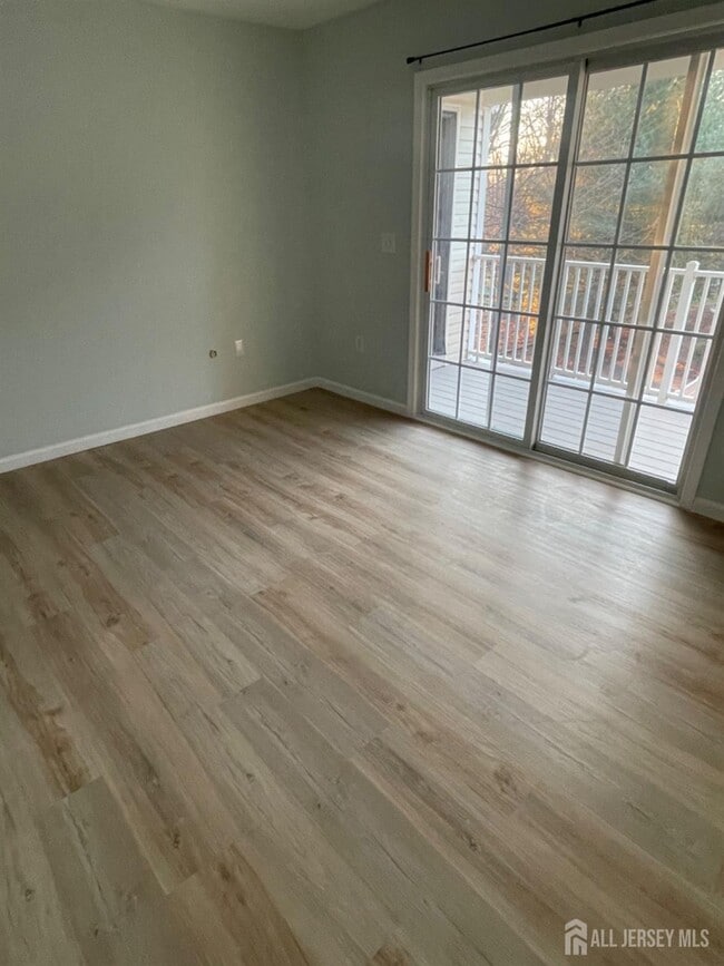 Photo - 234 Pinelli Dr