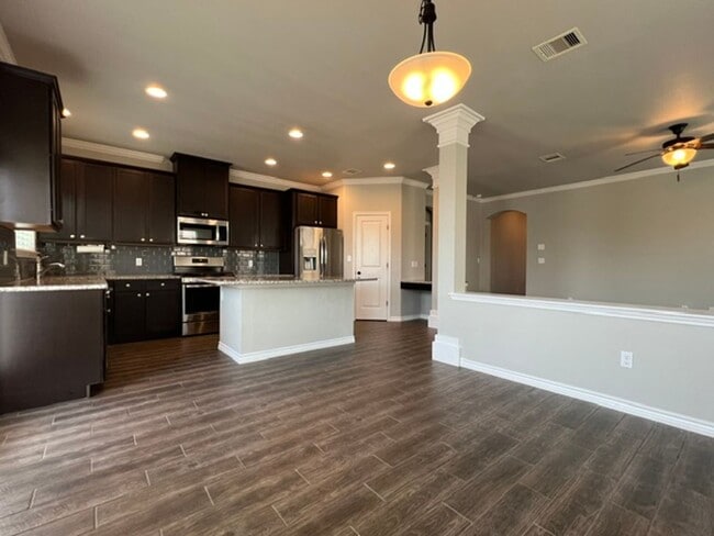 Photo - 7934 Lands End Dr