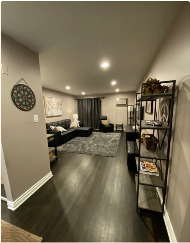 Photo - The Marshall Place