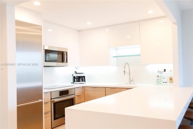 Photo - 2301 Collins Ave Unit 334