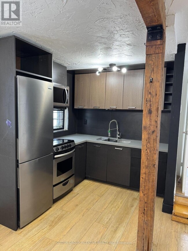 Photo - 233 Ellerslie Ave