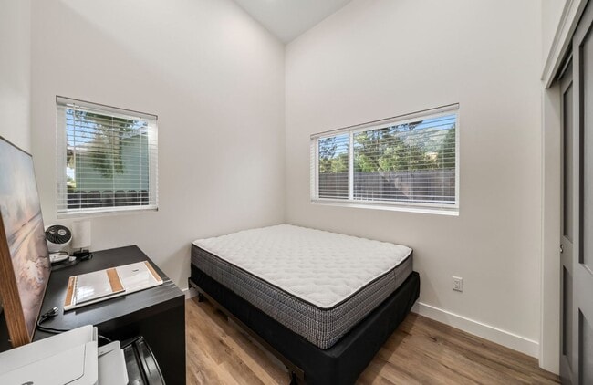 Photo - 133-135 Foothill Blvd Unit 135 Foothill