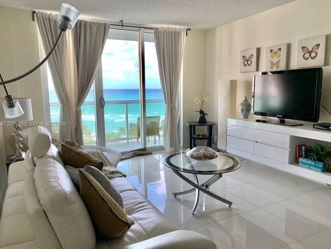 Building Photo - 3901 S Ocean Dr Unit 10Z