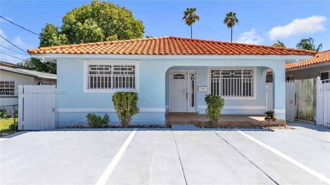 Building Photo - 7172 SW 22nd St Unit A Rental