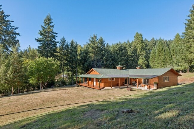 Photo - 2011 Pleasant View Dr