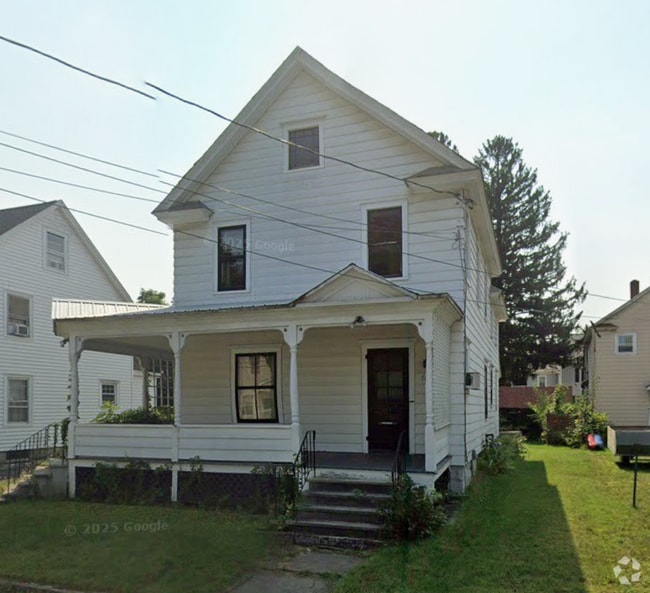 Building Photo - 76 Crandall St Unit B Rental