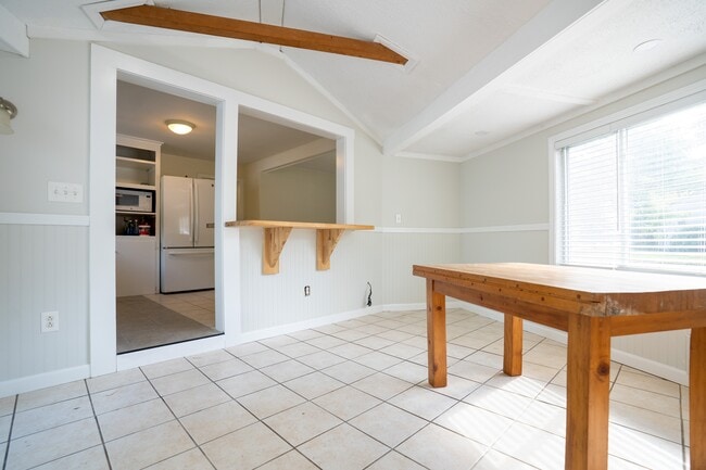 Photo - 843 Highland Ave