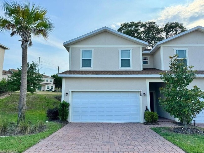 Photo - 930 Lakefront Village Dr