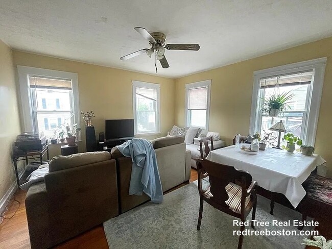 Photo - 123 Winthrop St