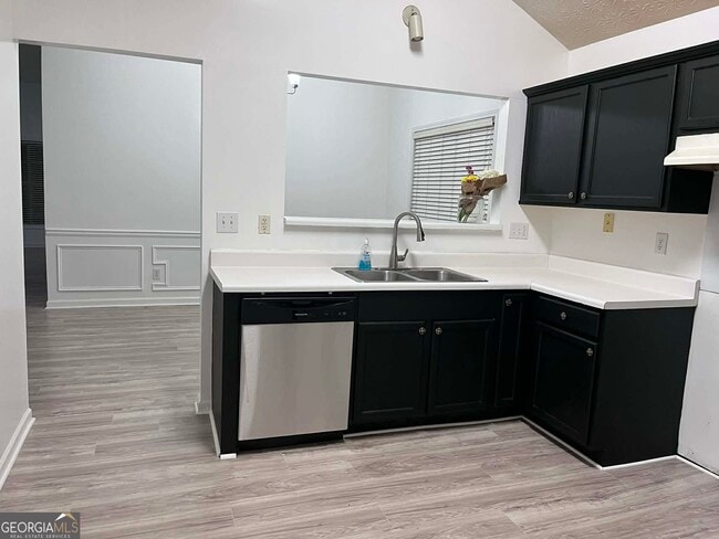 Photo - 2400 Miller Oaks Cir