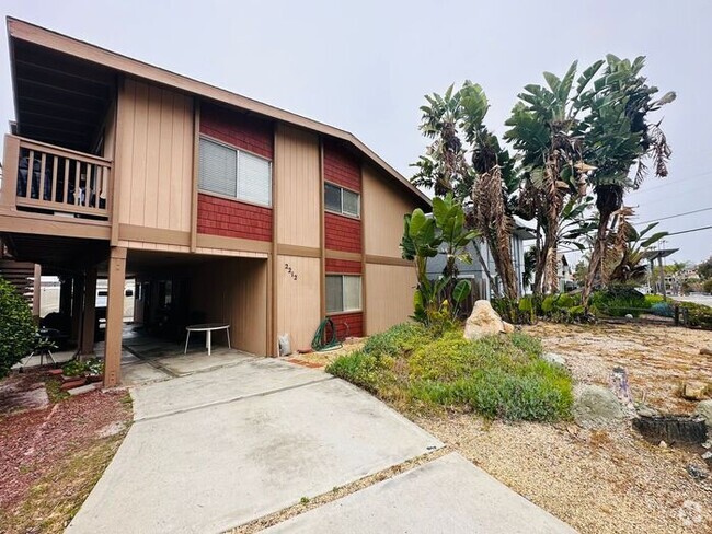Building Photo - Studio Blocks from the Beach in Cardiff! Rental