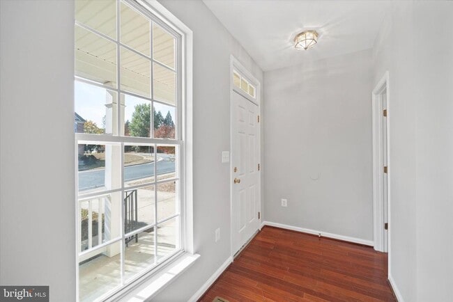 Photo - 103 Holmes St