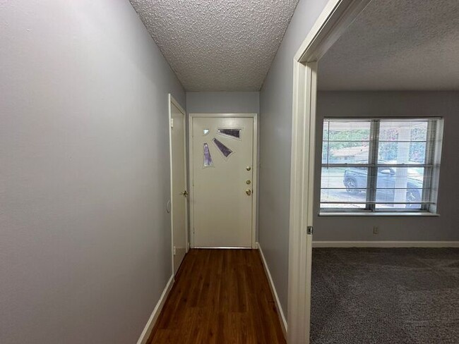 Photo - Tour Today! Delightful 4-bedroom, 2-bathro...