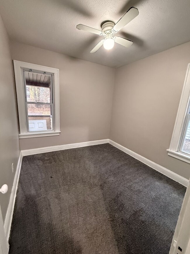 Photo - 3645 E 146th St Unit Down