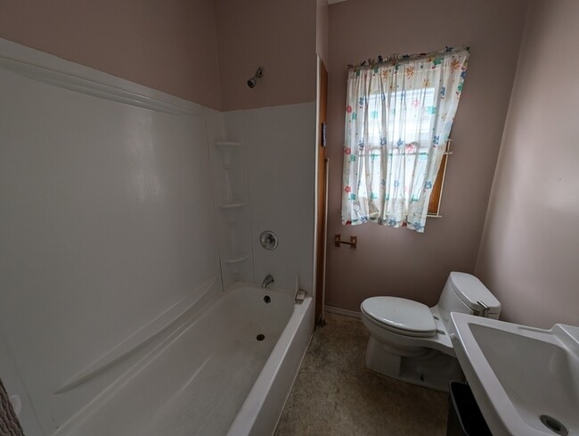 Photo - 222 Lisbon Ave