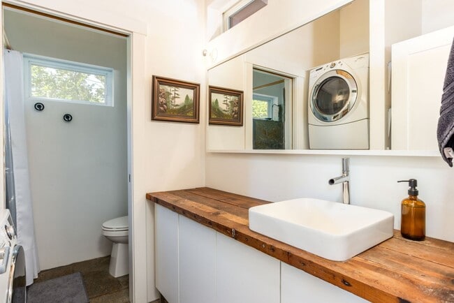 Photo - Furnished 2 Bed 2 Bath on Bend's Westside