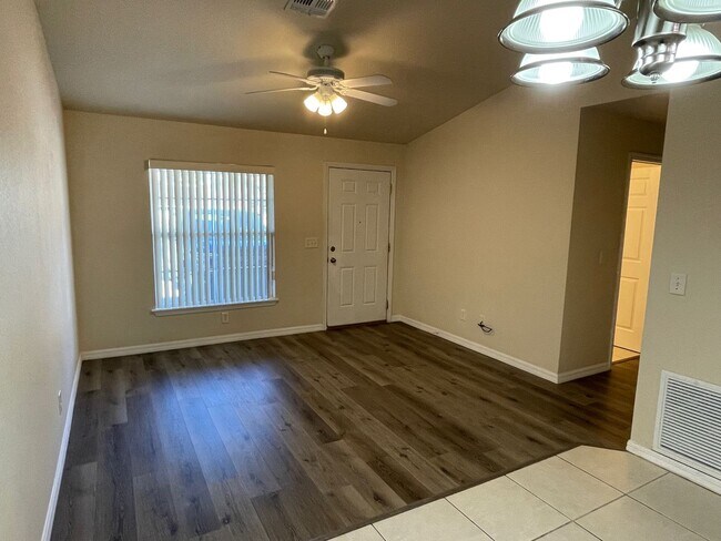 Photo - 2 Bedroom/2 Bathroom Apartment