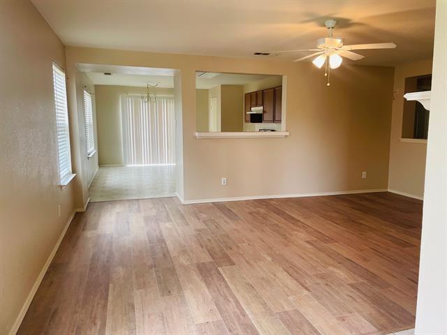 Photo - 614 Rockbrook Dr