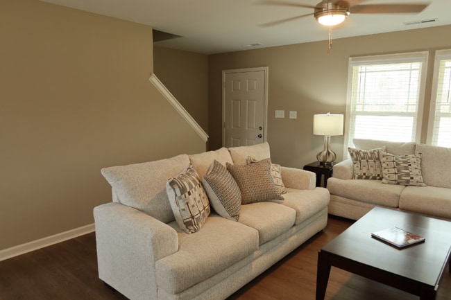 Photo - 212 Tuscany Cir