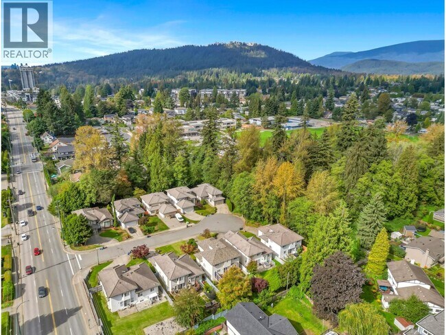 805 Fowler Ct