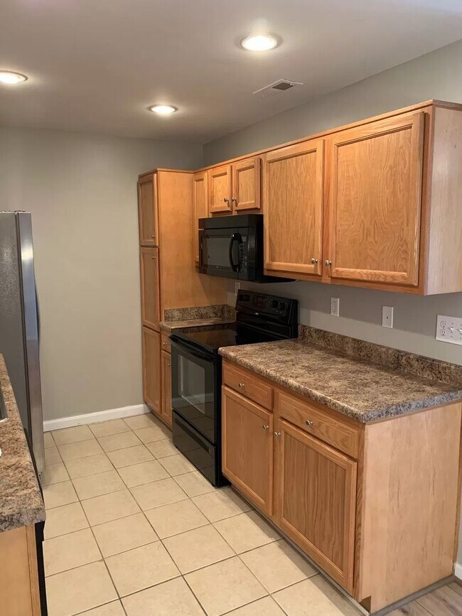 Photo - Spacious 2BR/2BA Condo in the Heart of Mid... Unit 12507-#102
