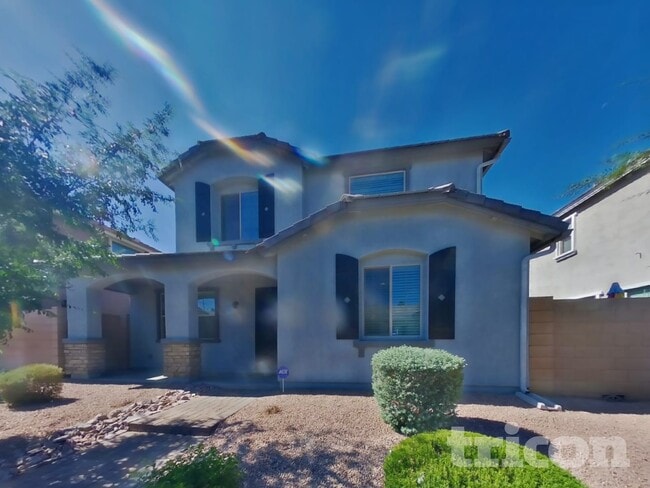 Photo - 323 N 56th Pl